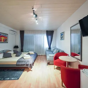 3* Vendégház Lanterna